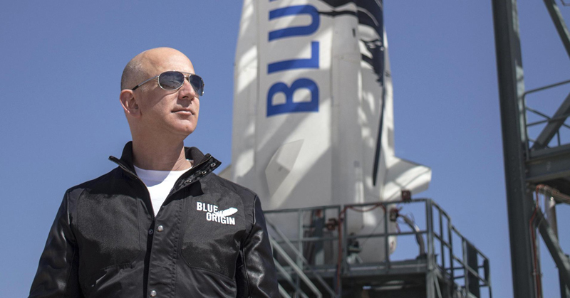 Jeff Bezos chce kolonizovať mesiac